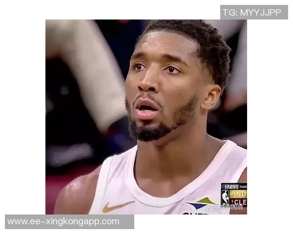 米切尔半场表现亮眼仅用16分钟砍下14分4助攻3抢断展现实力 米切尔半场表现亮眼仅用16分钟砍下14分4助攻3抢断展现实力