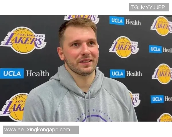 东契奇季前赛表现出色轻松砍下31分5板9助展现瘦身效果 东契奇季前赛表现出色轻松砍下31分5板9助展现瘦身效果